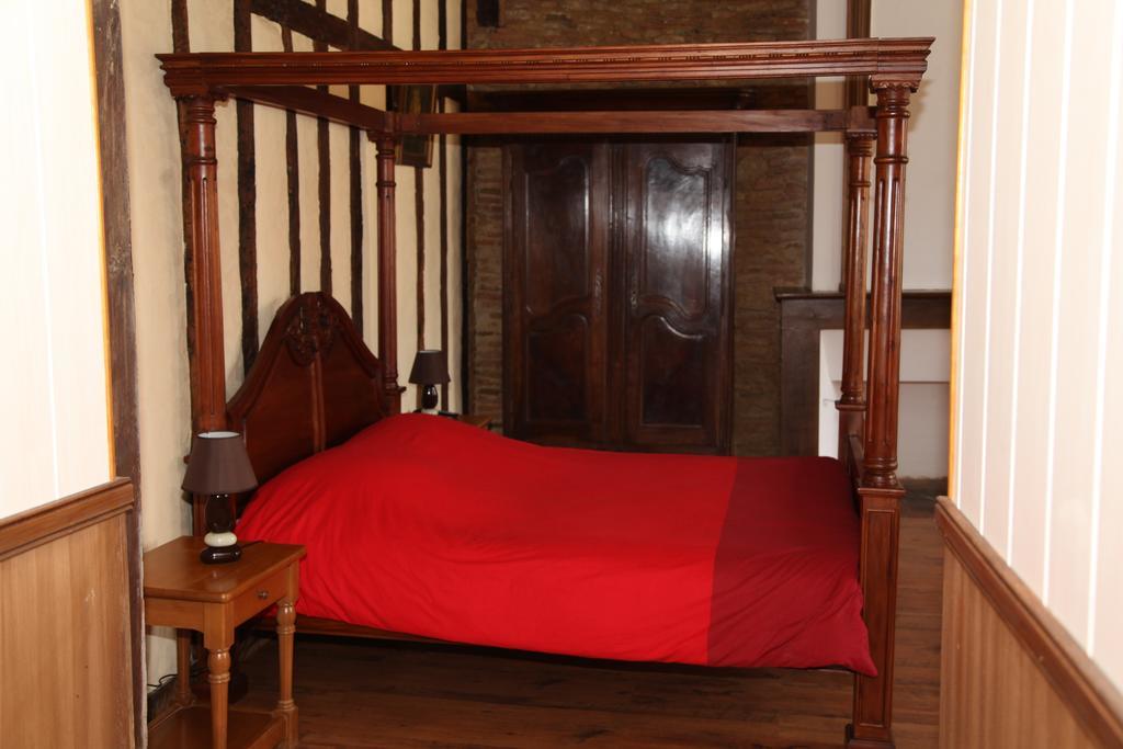Cafe De France Bed & Breakfast Eauze Room photo